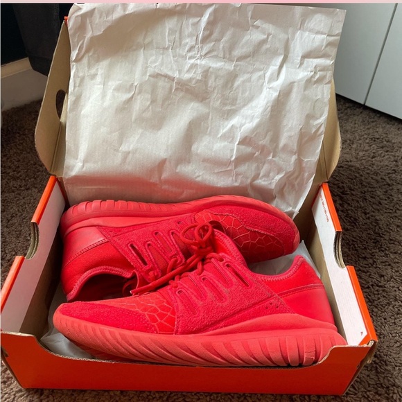 Adidas red tubular sneakers - Picture 6 of 6